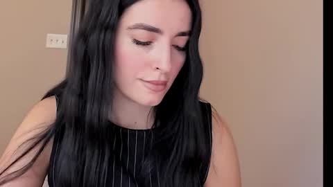 sheisallthat online show from 11-08-25, 09:13