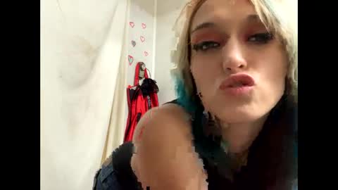 Shelby holes online show from 10-26-25, 03:01