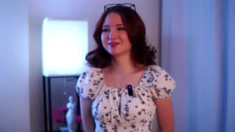 Lina online show from 02-04-26, 01:39