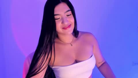 Snapshot of shelly_rohades chatting on 10-22-25, 02:56 online show from 10-22-25, 02:56