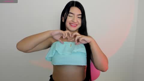 Snapshot of shelly_rohades chatting on 11-14-25, 03:05 online show from 11-14-25, 03:05