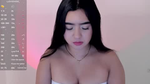 Snapshot of shelly_rohades chatting on 12-04-25, 02:43 online show from 12-04-25, 02:43