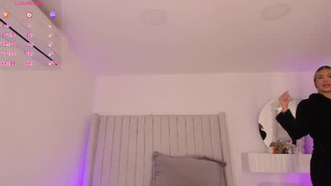 Snapshot of shelynna_azzul chatting on 07-13-26, 12:19 shelynna_azzul online show from 07-13-26, 12:19