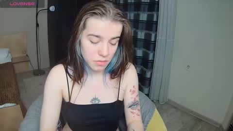 ShelyMoon online show from 03-06-25, 05:54