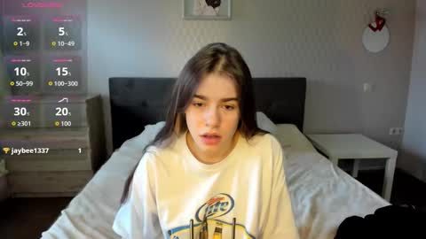 ShelyMoon online show from 10-12-25, 12:37