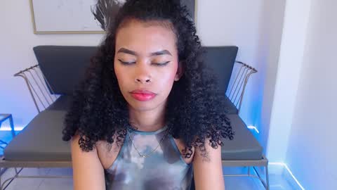 Shenna online show from 12-18-24, 04:39