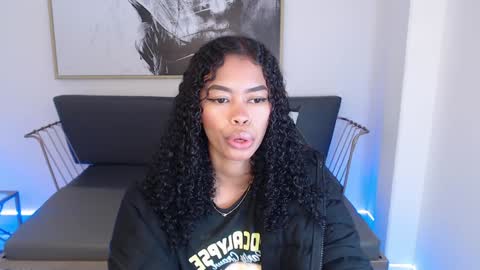 Shenna online show from 12-20-24, 01:33