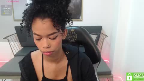 Shenna online show from 02-15-25, 01:05