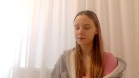 Lisa online show from 02-22-26, 07:19