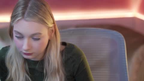 Snapshot of sheryl_elegance chatting on 01-07-25, 12:09 Sheryl online show from 01-07-25, 12:09