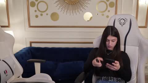 Snapshot of sheryl_elegance chatting on 02-28-25, 12:20 Sheryl online show from 02-28-25, 12:20