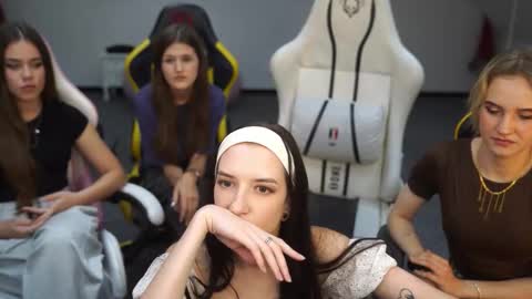 Snapshot of sheryl_elegance chatting on 09-10-25, 02:28 Sheryl online show from 09-10-25, 02:28