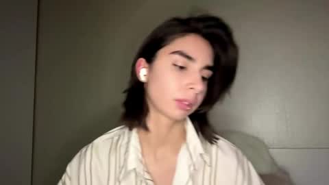 Amy online show from 05-21-26, 12:23