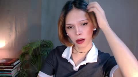 Lana But you can spell it backwards online show from 04-06-26, 01:58