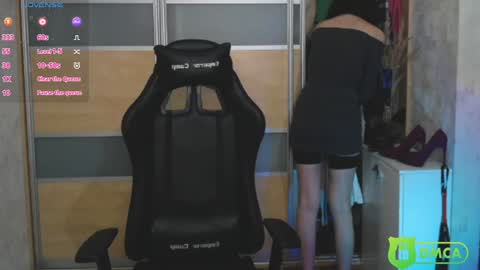 Vanessa online show from 01-20-25, 03:07