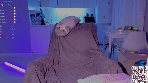 Snapshot of shey1i chatting on 01-12-25, 05:22 Sheyli online show from 01-12-25, 05:22