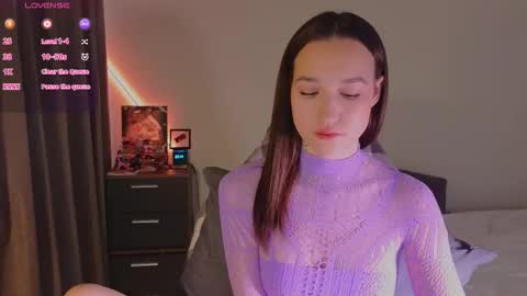 Snapshot of shey1i chatting on 10-31-25, 11:55 Sheyli online show from 10-31-25, 11:55