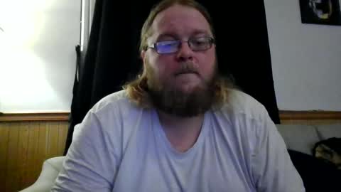 Snapshot of shifty885 chatting on 12-21-24, 02:09 shifty885 online show from 12-21-24, 02:09