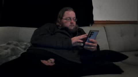 Snapshot of shifty885 chatting on 10-25-25, 02:30 shifty885 online show from 10-25-25, 02:30