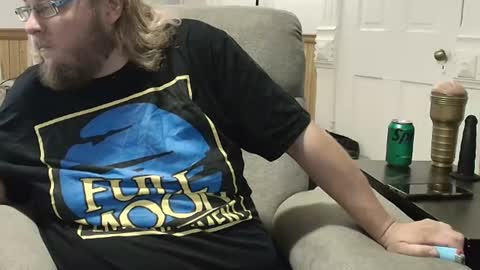 Snapshot of shifty885 chatting on 06-28-26, 03:07 shifty885 online show from 06-28-26, 03:07