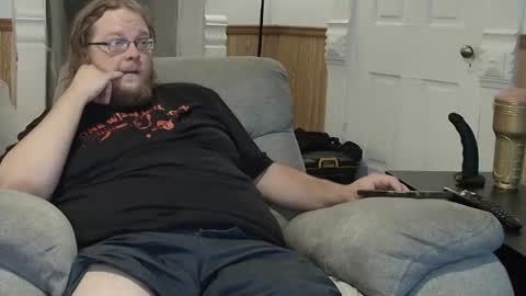Snapshot of shifty885 chatting on 07-03-26, 01:23 shifty885 online show from 07-03-26, 01:23