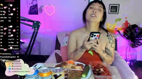 Snapshot of shinae_cocobae96 chatting on 04-23-26, 02:46 coco bae 96 shin ae online show from 04-23-26, 02:46