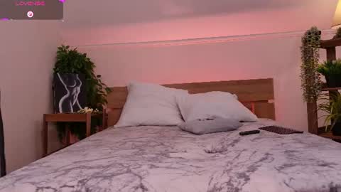 Snapshot of shine_abby_ chatting on 07-28-26, 02:13 Abby online show from 07-28-26, 02:13