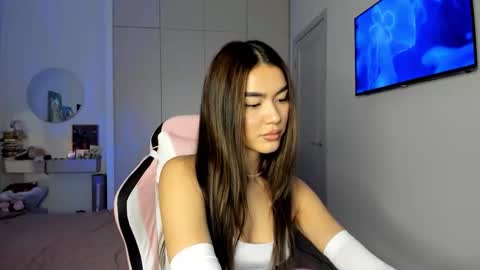 Shineel online show from 02-17-26, 01:29