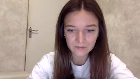 Snapshot of shining_pearl chatting on 10-08-25, 07:55 Jesica online show from 10-08-25, 07:55