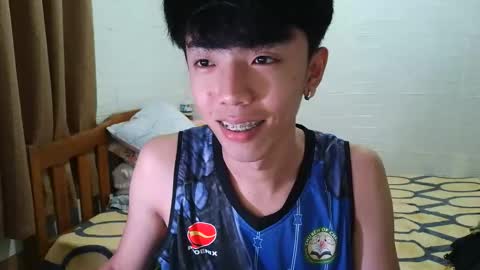 Snapshot of shinlao121203 chatting on 05-12-26, 11:40 shinlao121203 online show from 05-12-26, 11:40