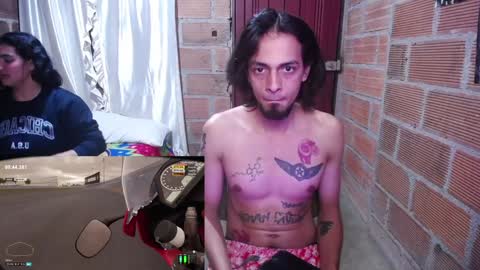 Snapshot of shinomojo chatting on 01-19-25, 05:05 Elliot online show from 01-19-25, 05:05