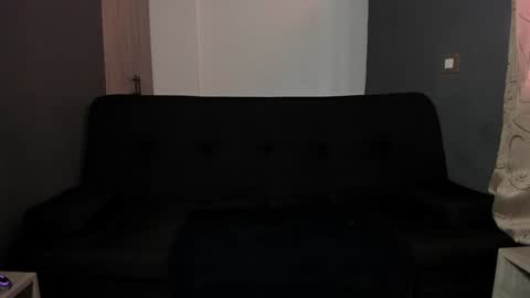 Snapshot of shinomojo chatting on 01-25-25, 07:39 Elliot online show from 01-25-25, 07:39