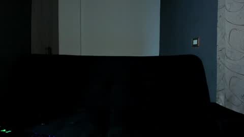 Snapshot of shinomojo chatting on 02-01-25, 11:48 Elliot online show from 02-01-25, 11:48