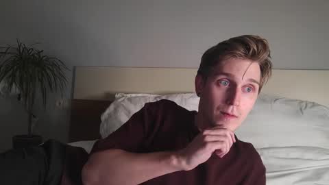 Snapshot of shirizo chatting on 10-04-25, 09:24 Matthew online show from 10-04-25, 09:24