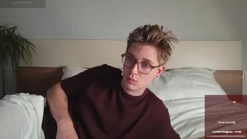 Snapshot of shirizo chatting on 11-12-25, 06:19 Matthew online show from 11-12-25, 06:19