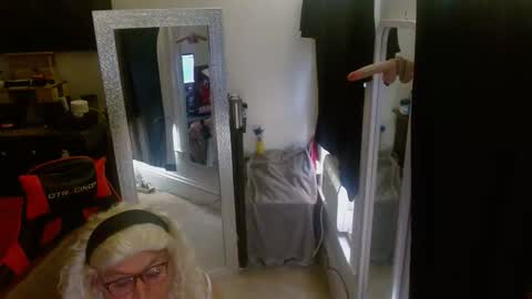 sarah online show from 06-10-26, 07:57