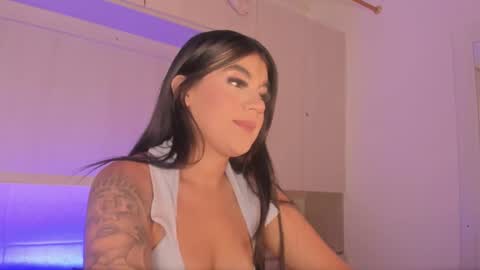 Snapshot of shirleyyjones chatting on 09-11-25, 11:54 Shirley online show from 09-11-25, 11:54