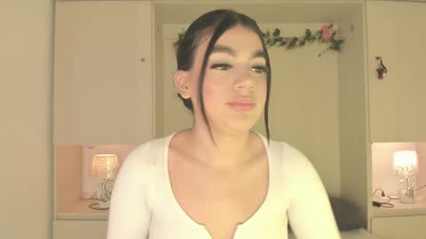 Snapshot of shirleyyjones chatting on 12-15-25, 08:13 Shirley online show from 12-15-25, 08:13