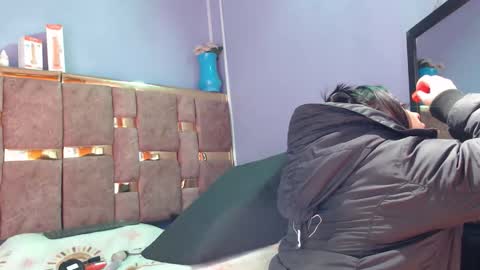 Snapshot of shizuka_wet chatting on 12-16-25, 03:55 Shizuka online show from 12-16-25, 03:55