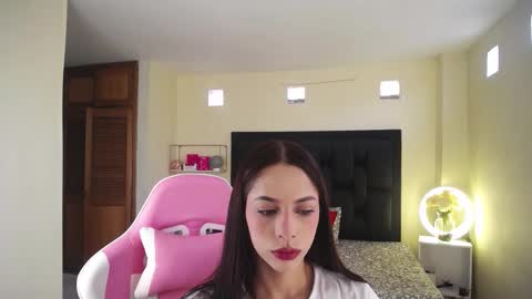  kendal  online show from 11-05-25, 02:28