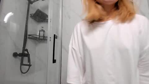 Agatha online show from 10-26-25, 02:01