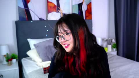 Naomi online show from 04-04-26, 12:24
