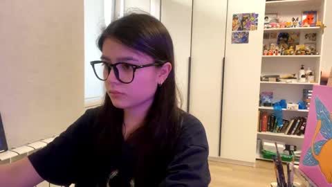 Snapshot of shontagrabowski chatting on 05-09-26, 02:22 Marie online show from 05-09-26, 02:22