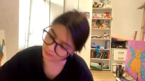 Snapshot of shontagrabowski chatting on 05-12-26, 10:12 Marie online show from 05-12-26, 10:12