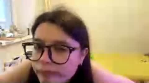Snapshot of shontagrabowski chatting on 06-13-26, 02:37 Marie online show from 06-13-26, 02:37