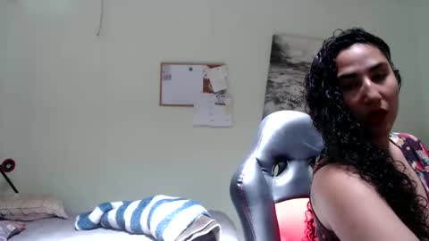 Snapshot of shopia_scarlet chatting on 09-09-25, 03:22 Sofia online show from 09-09-25, 03:22