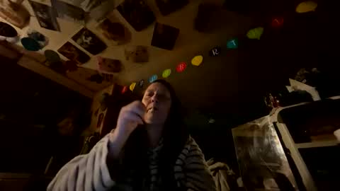 shorty920505 online show from 05-19-26, 05:03