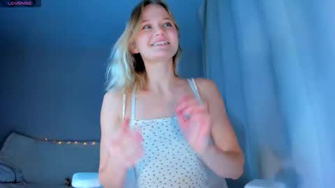 jennywoody online show from 10-23-25, 04:39