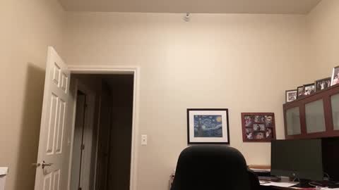 Snapshot of showmet chatting on 01-12-25, 03:17 Chicago Guy online show from 01-12-25, 03:17