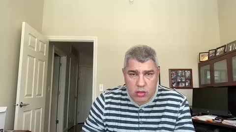 Snapshot of showmet chatting on 02-18-25, 09:09 Chicago Guy online show from 02-18-25, 09:09